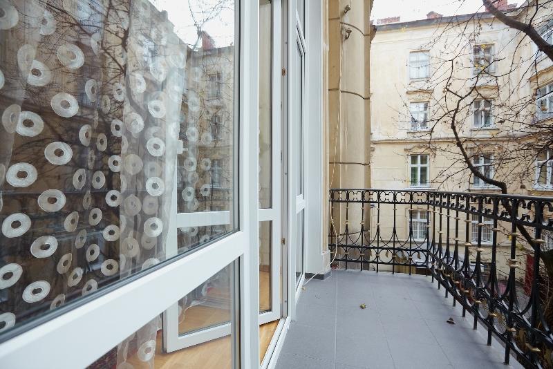 Apartments on Doroshenka 19 Lemberg Exterior foto